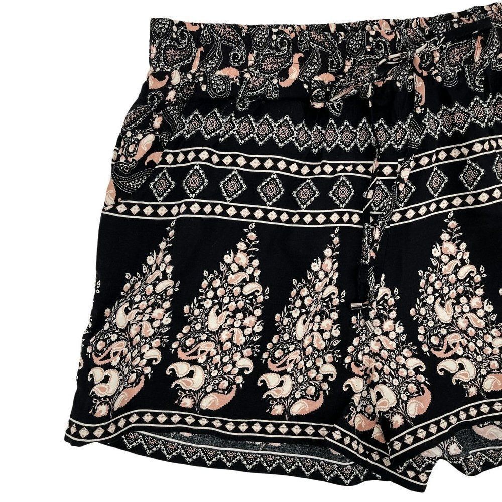 Breeze Ever Loose High Waisted Boho Paisley Print Rayon Shorts Black Large - Picture 4 of 5